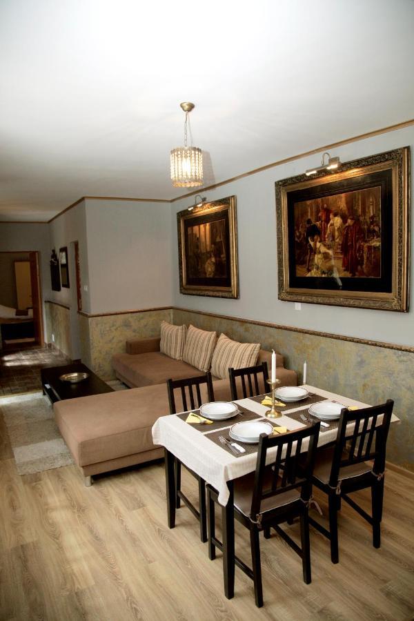 סיגישוארה Vintage Apartment - Ultracentral, 2 Dormitoare מראה חיצוני תמונה